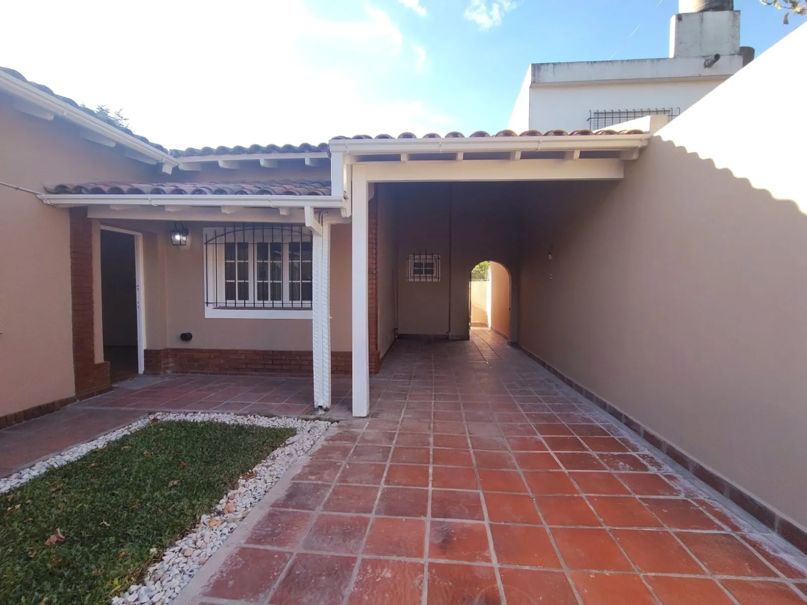 Casa en Castelar Norte — foto 2